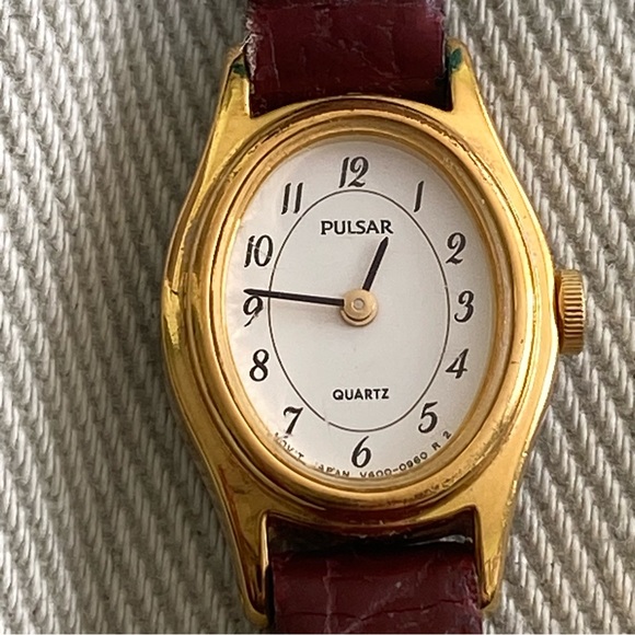 Vintage Pulsar quartz watch V400-5330 made in Japan - Picture 4 of 9